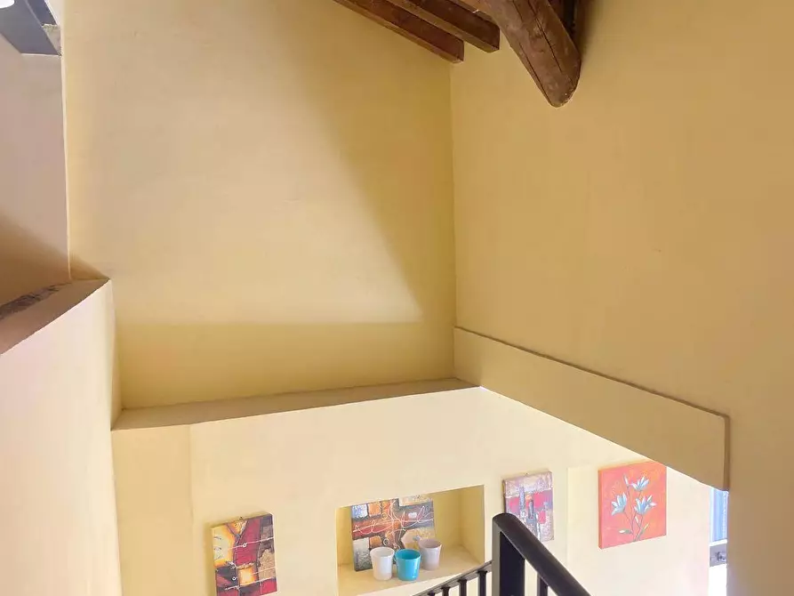 Immagine 17 di Appartamento in vendita  a Mantova