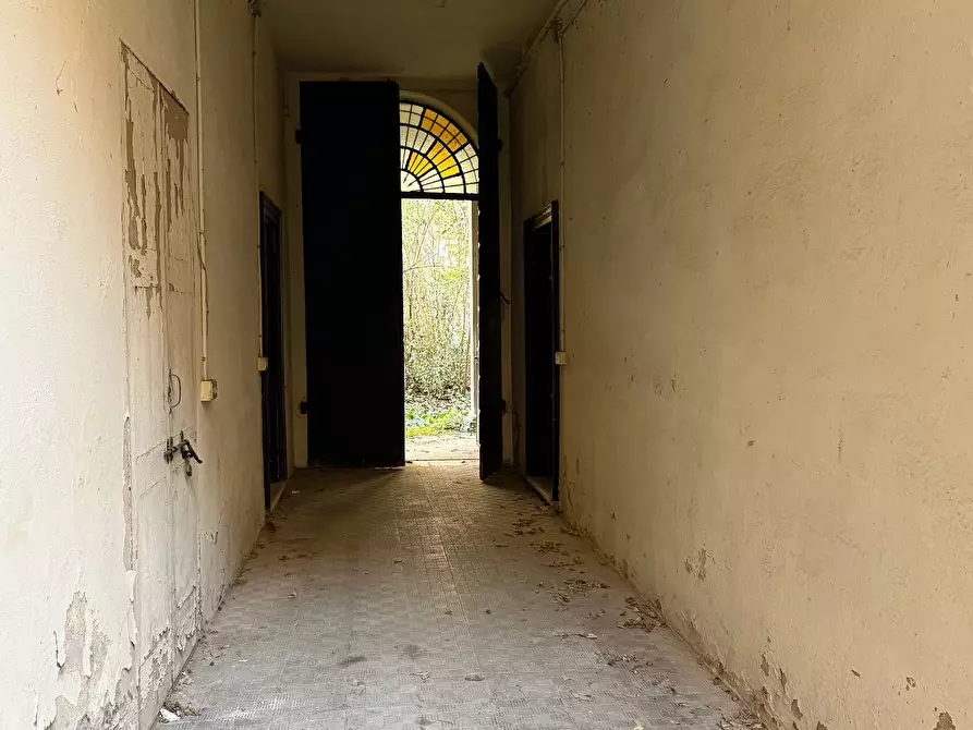 Immagine 9 di Casa indipendente in vendita  a Mantova