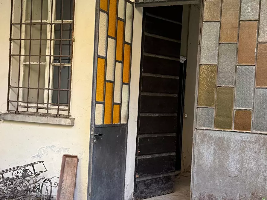 Immagine 9 di Casa indipendente in vendita  a Mantova