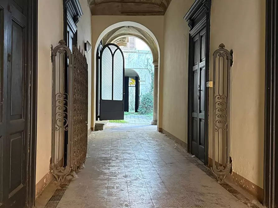 Immagine 5 di Appartamento in vendita  a Mantova