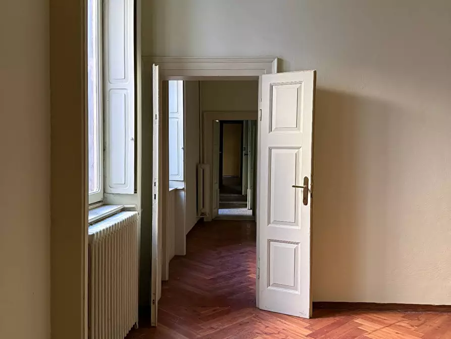 Immagine 11 di Appartamento in vendita  a Mantova