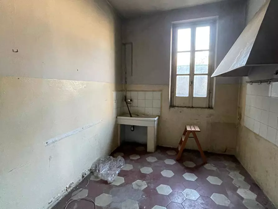 Immagine 16 di Appartamento in vendita  a Mantova