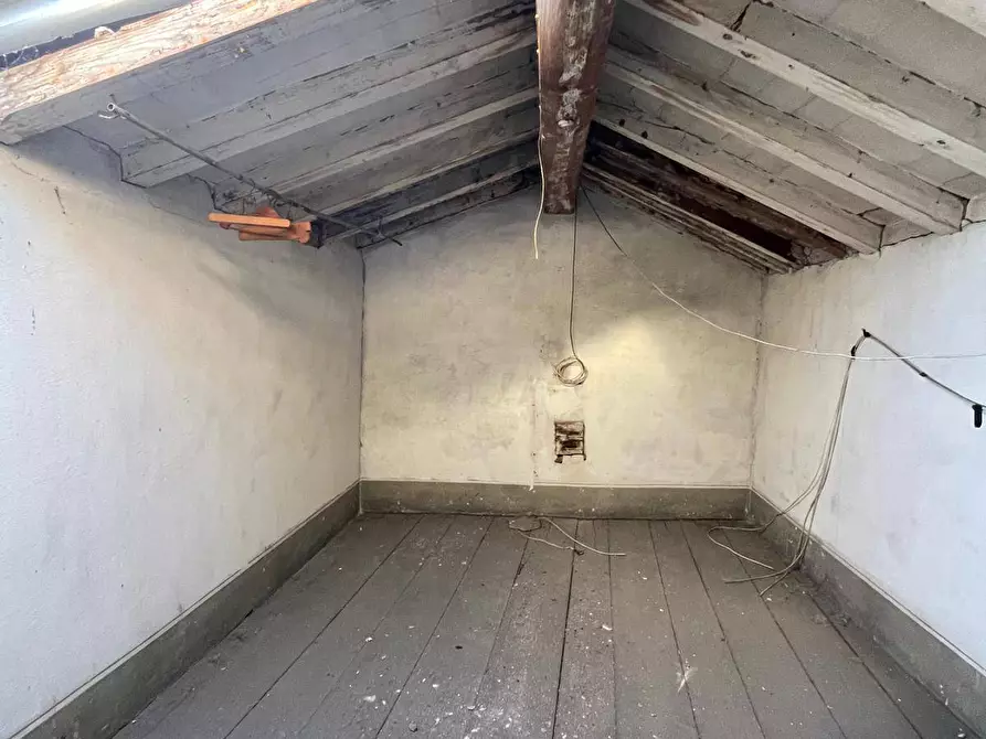 Immagine 20 di Appartamento in vendita  a Mantova