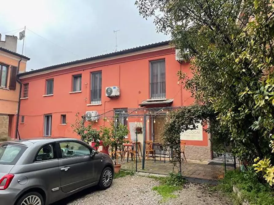 Immagine 3 di Casa indipendente in vendita  a Mantova