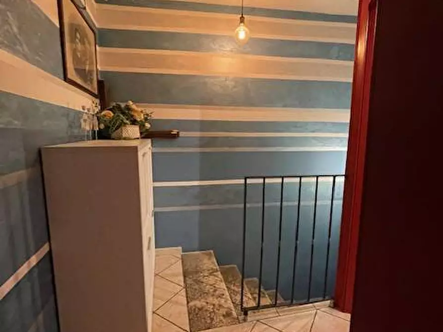 Immagine 13 di Casa indipendente in vendita  a Mantova