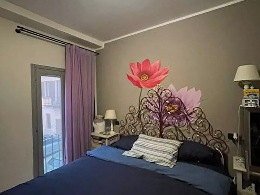 Immagine 14 di Casa indipendente in vendita  a Mantova