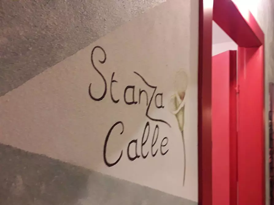 Immagine 11 di Casa indipendente in vendita  a Mantova