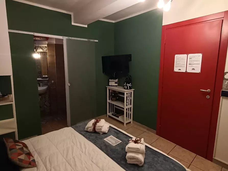 Immagine 20 di Casa indipendente in vendita  a Mantova