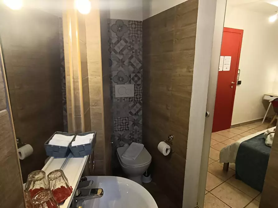 Immagine 22 di Casa indipendente in vendita  a Mantova