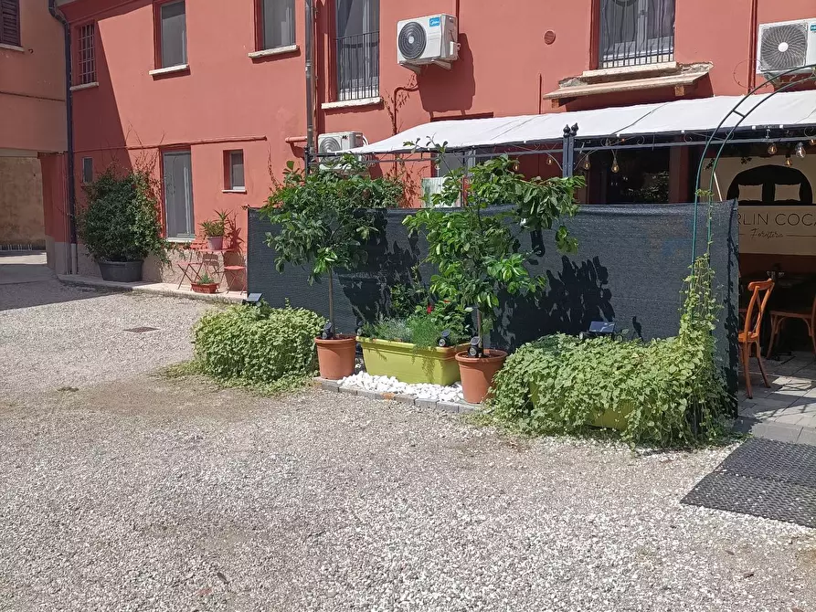 Immagine 1 di Casa indipendente in vendita  a Mantova