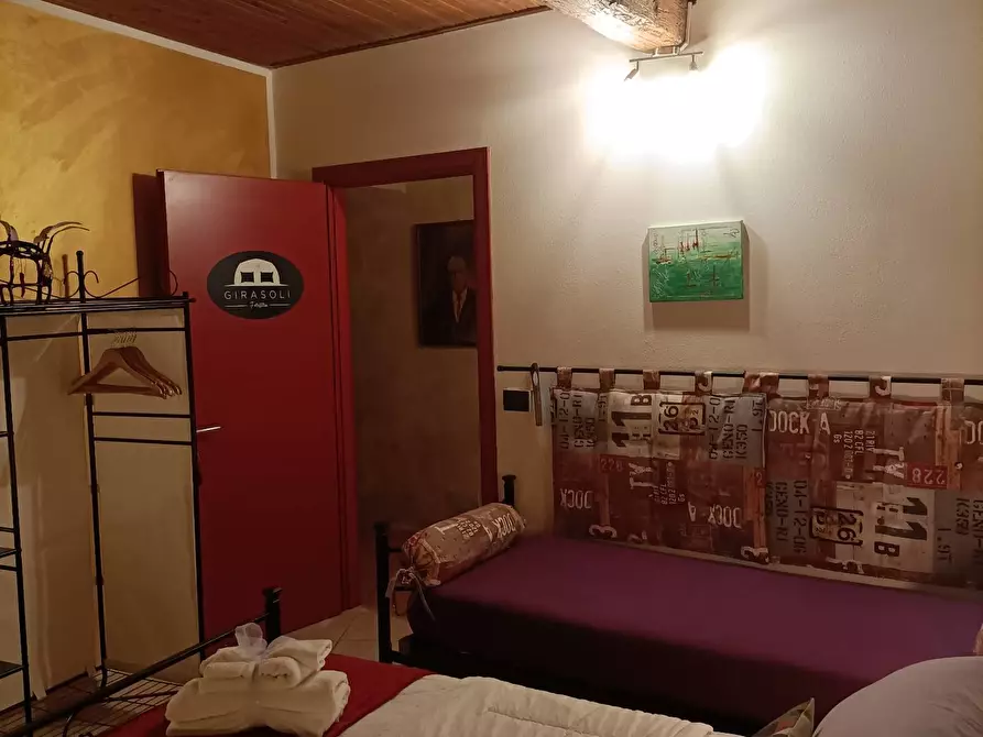 Immagine 12 di Casa indipendente in vendita  a Mantova