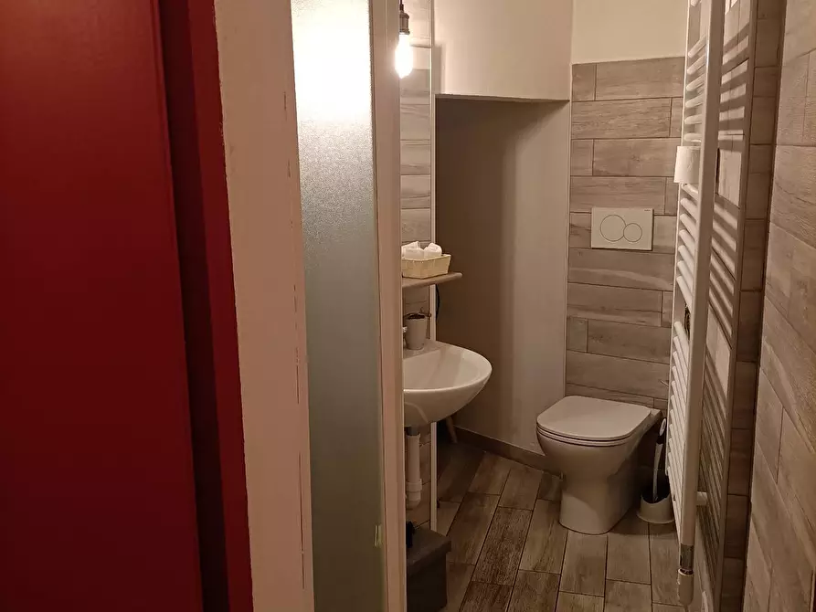 Immagine 35 di Casa indipendente in vendita  a Mantova