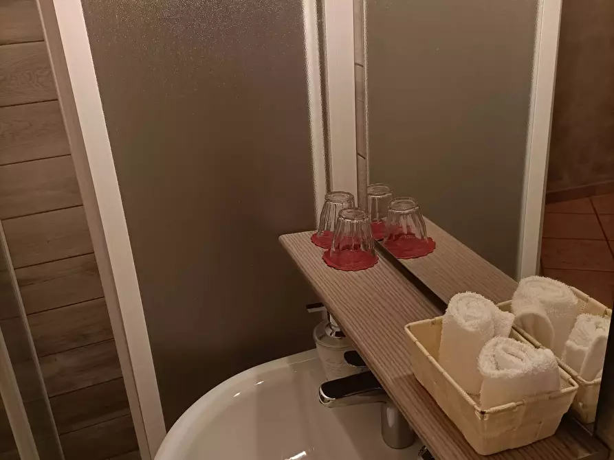 Immagine 36 di Casa indipendente in vendita  a Mantova