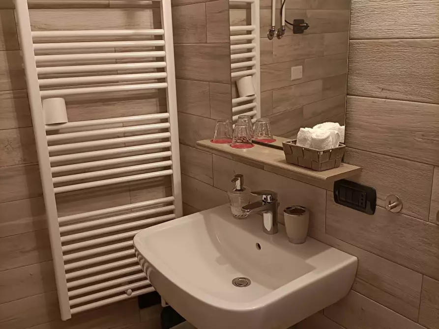 Immagine 43 di Casa indipendente in vendita  a Mantova