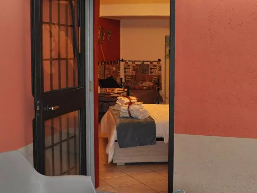 Immagine 53 di Casa indipendente in vendita  a Mantova