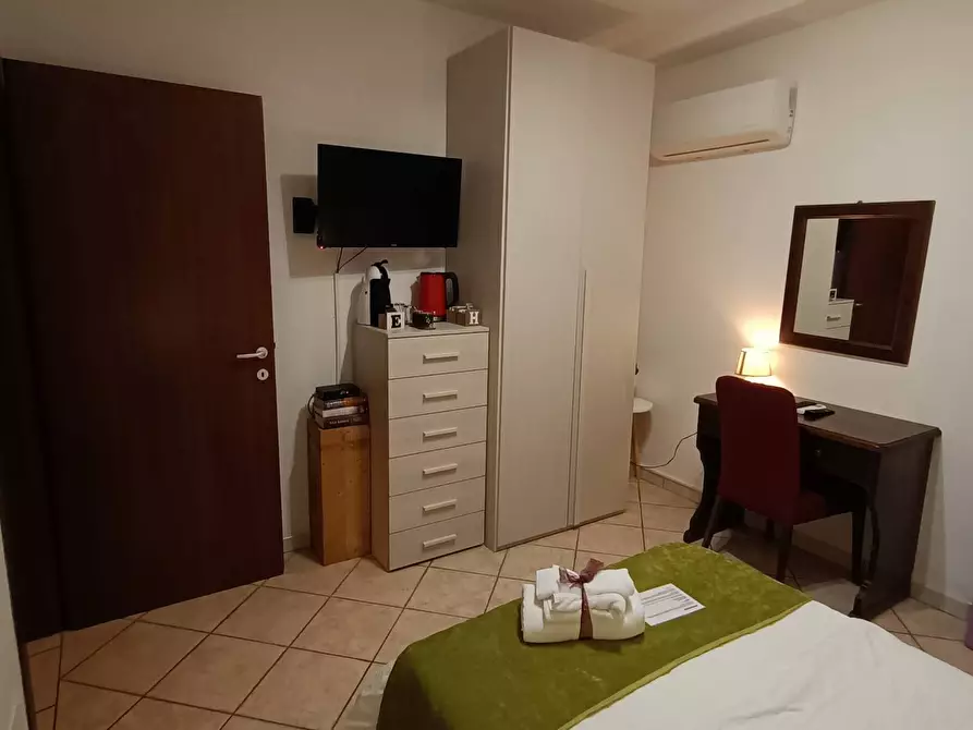 Immagine 73 di Casa indipendente in vendita  a Mantova