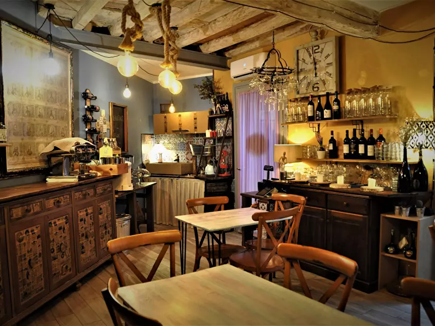 Immagine 76 di Casa indipendente in vendita  a Mantova