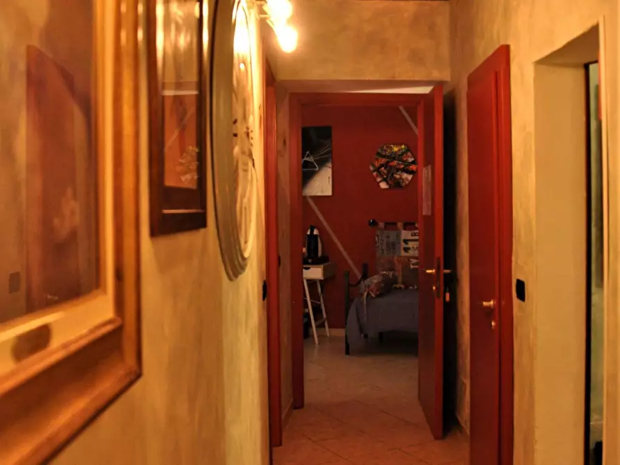 Immagine 6 di Casa indipendente in vendita  a Mantova