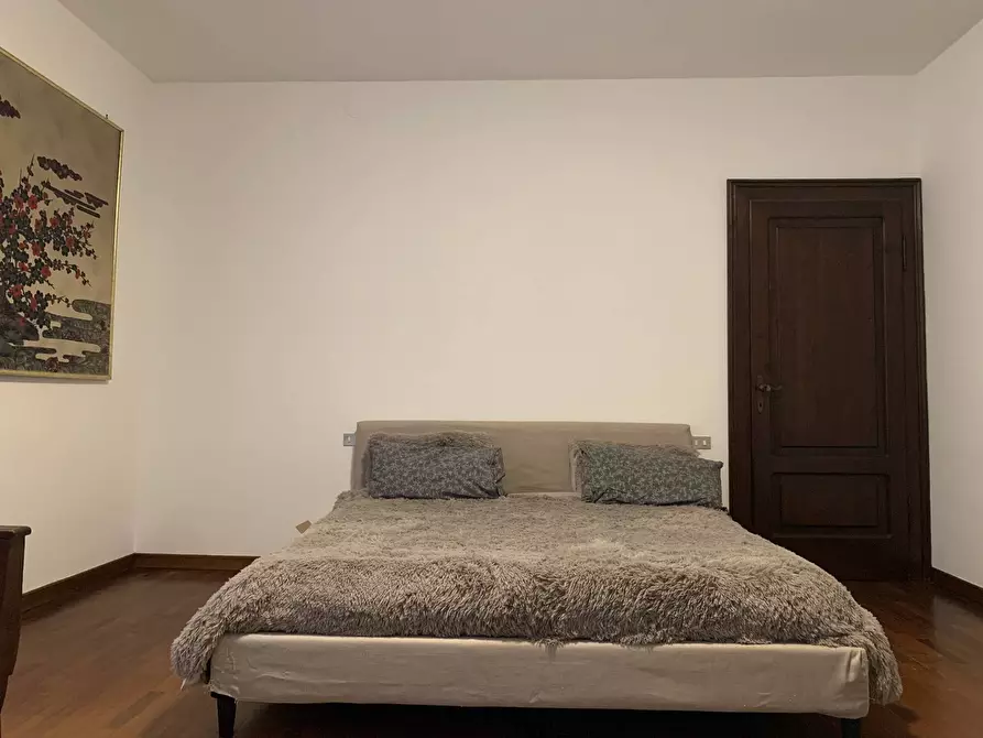 Immagine 13 di Casa indipendente in vendita  a Mantova