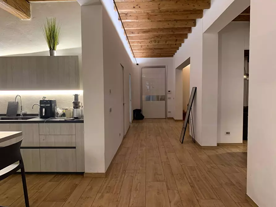 Immagine 6 di Casa indipendente in vendita  a Mantova