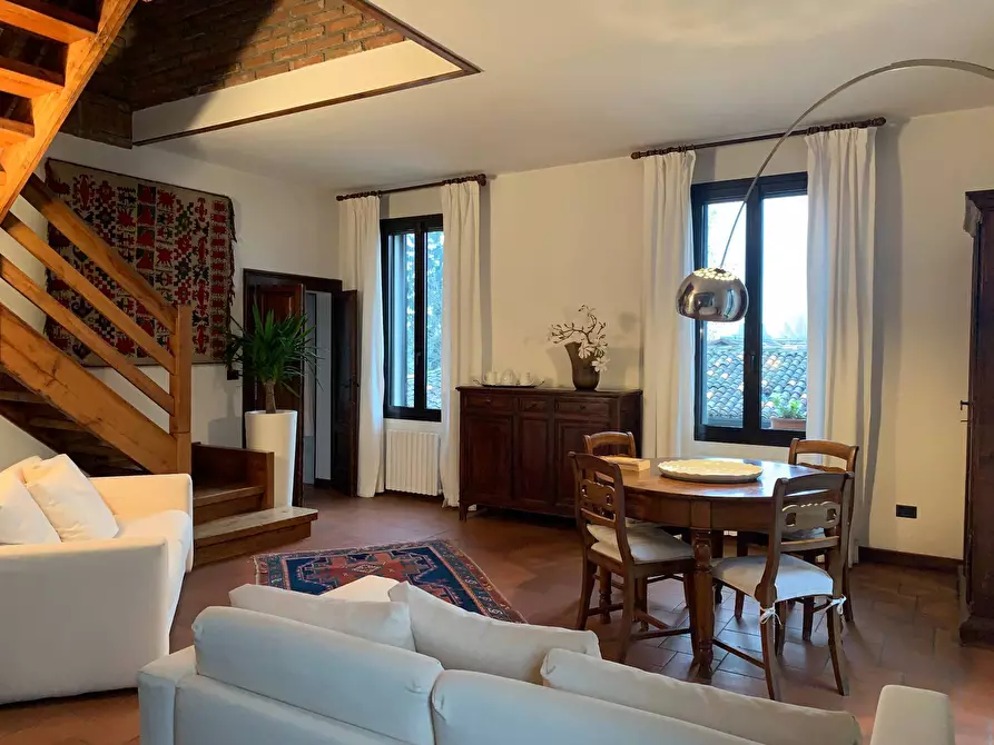 Immagine 20 di Casa indipendente in vendita  a Mantova