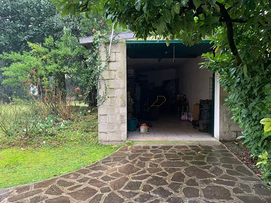 Immagine 39 di Casa indipendente in vendita  a Mantova