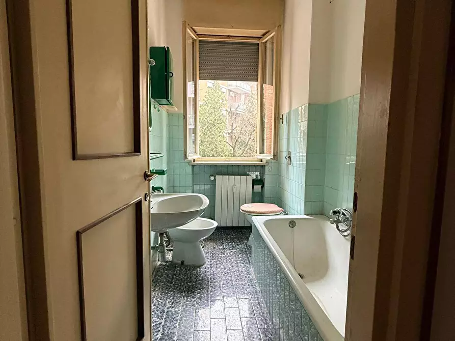 Immagine 9 di Appartamento in vendita  a Mantova