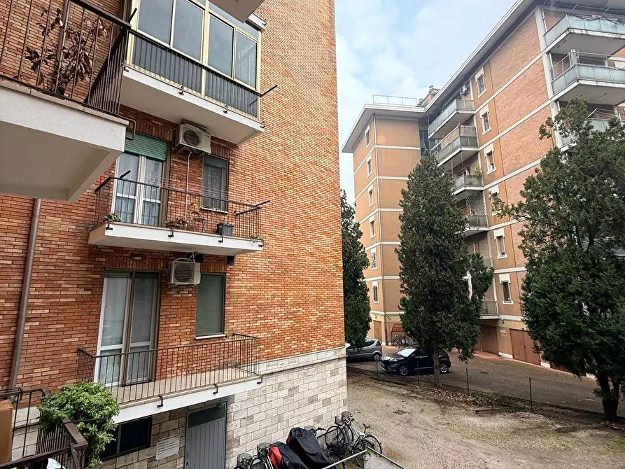 Immagine 17 di Appartamento in vendita  a Mantova