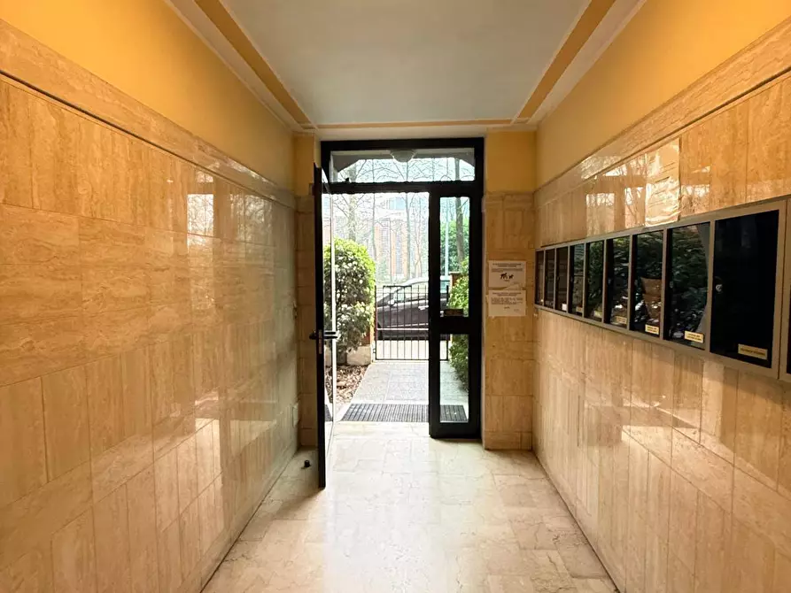 Immagine 16 di Appartamento in vendita  a Mantova