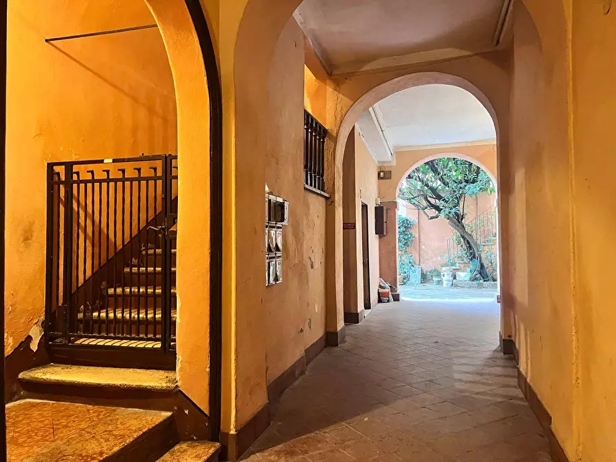 Immagine 2 di Appartamento in vendita  a Mantova