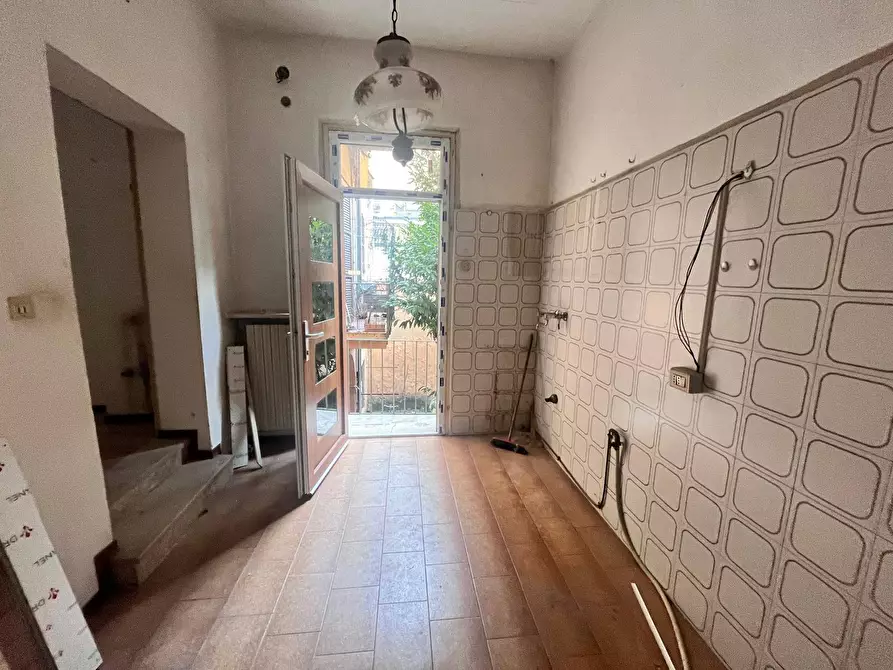 Immagine 12 di Appartamento in vendita  a Mantova