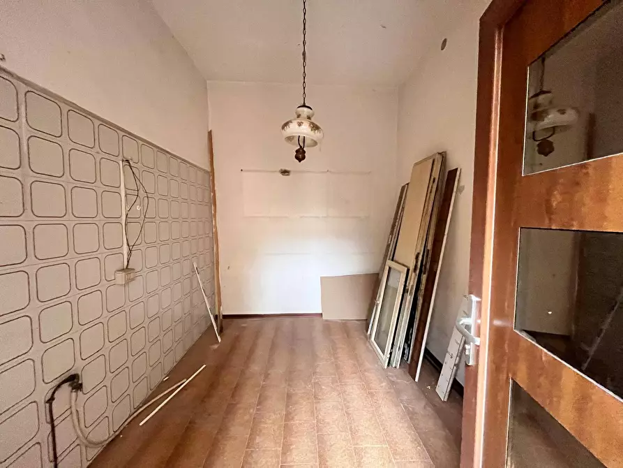 Immagine 10 di Appartamento in vendita  a Mantova