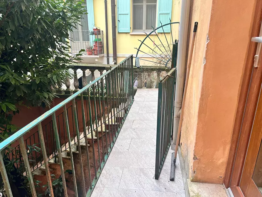Immagine 2 di Appartamento in vendita  a Mantova