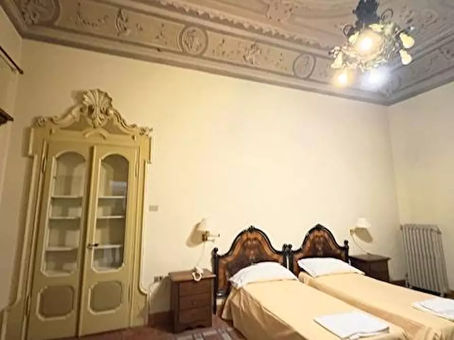 Immagine 25 di Casa indipendente in vendita  a Mantova