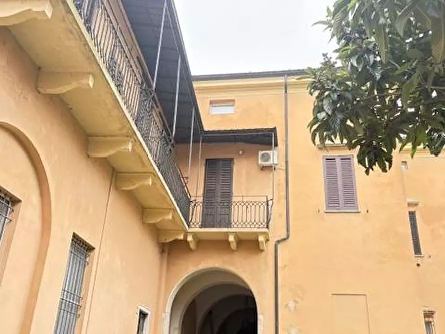 Immagine 12 di Casa indipendente in vendita  a Mantova