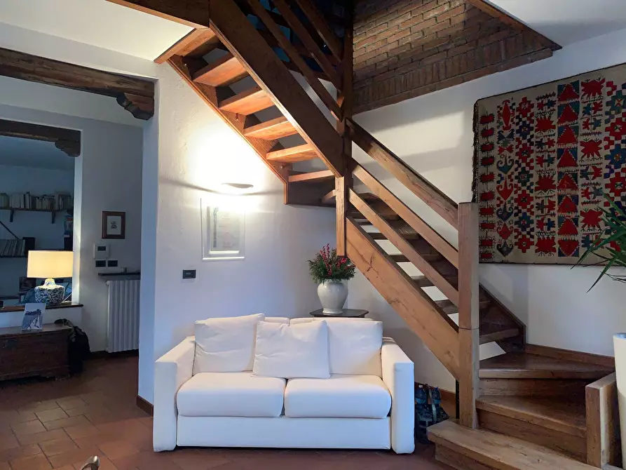 Immagine 4 di Appartamento in vendita  a Mantova