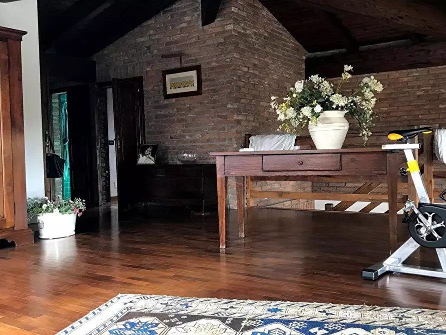 Immagine 19 di Appartamento in vendita  a Mantova