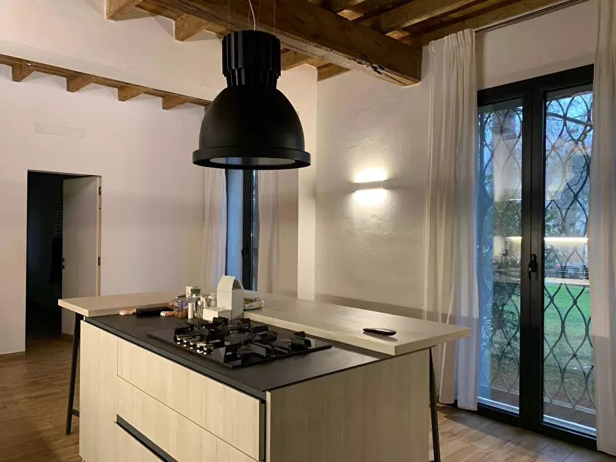 Immagine 5 di Appartamento in vendita  a Mantova