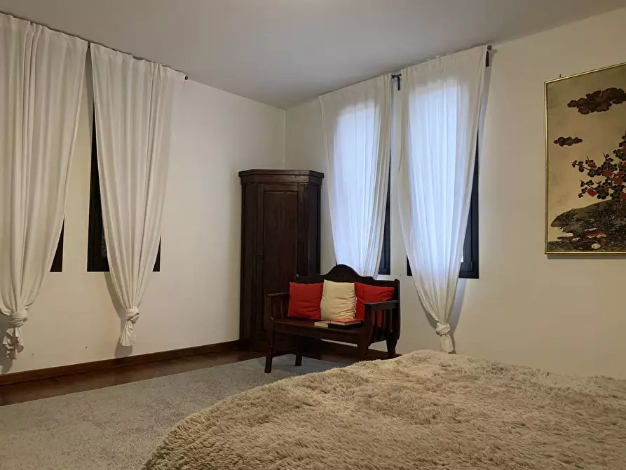 Immagine 15 di Appartamento in vendita  a Mantova