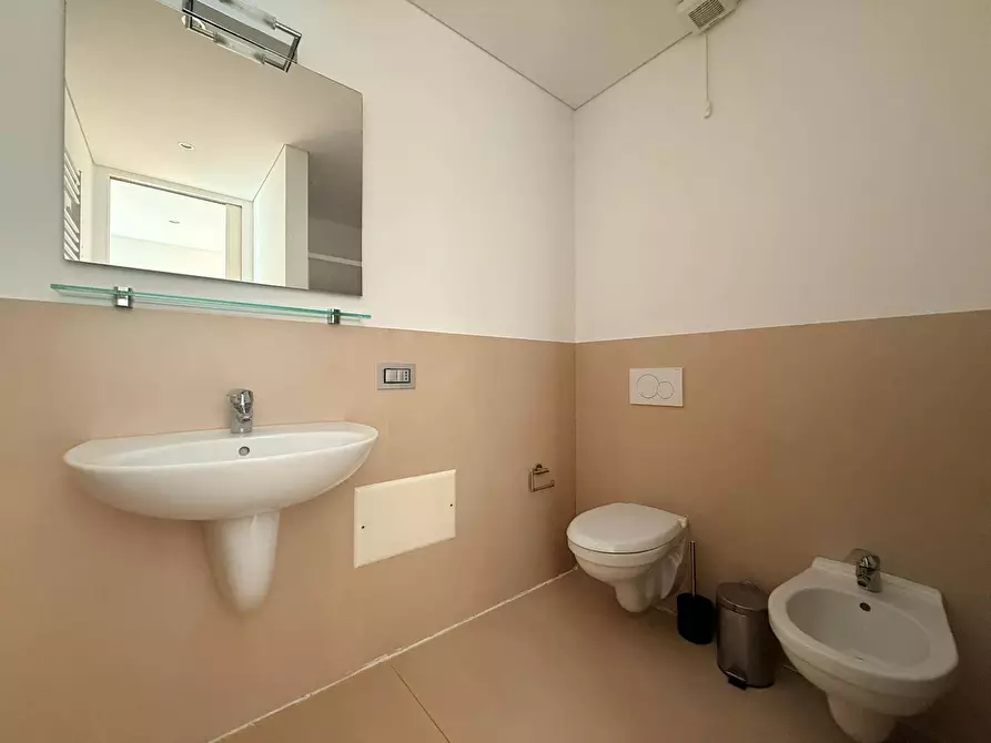 Immagine 7 di Appartamento in vendita  a Mantova