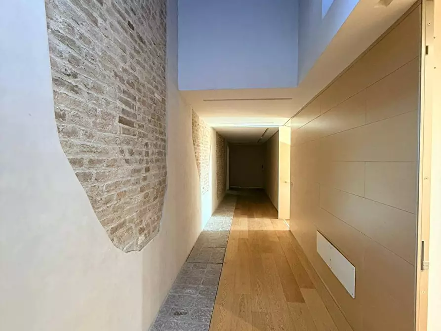 Immagine 16 di Appartamento in vendita  a Mantova