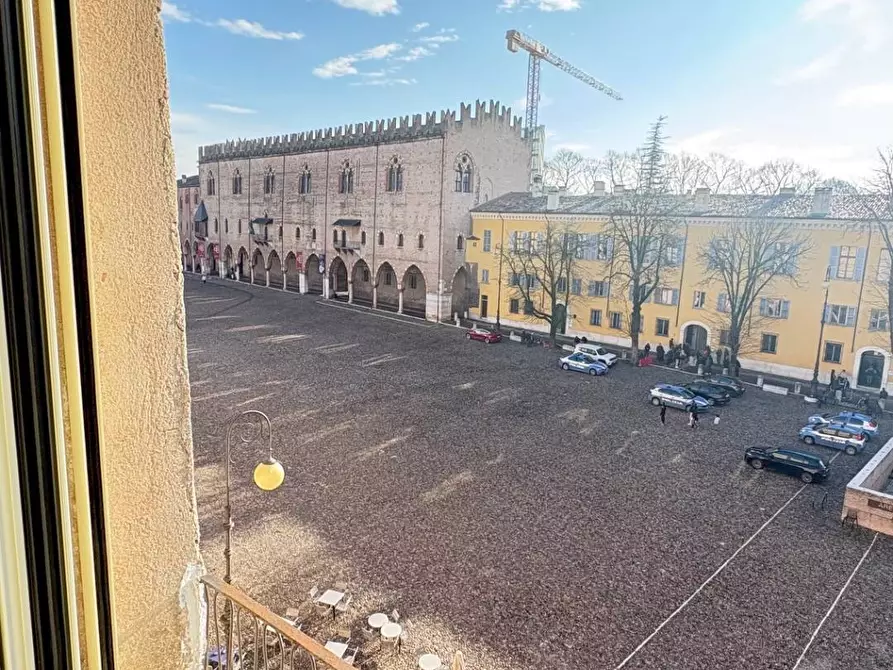 Immagine 14 di Appartamento in vendita  a Mantova