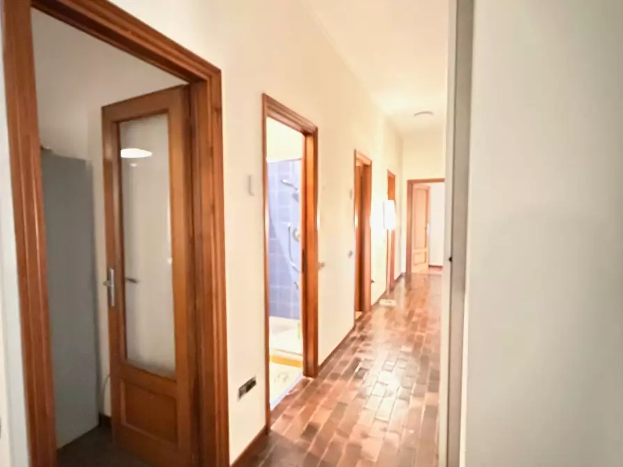 Immagine 8 di Appartamento in vendita  a Mantova