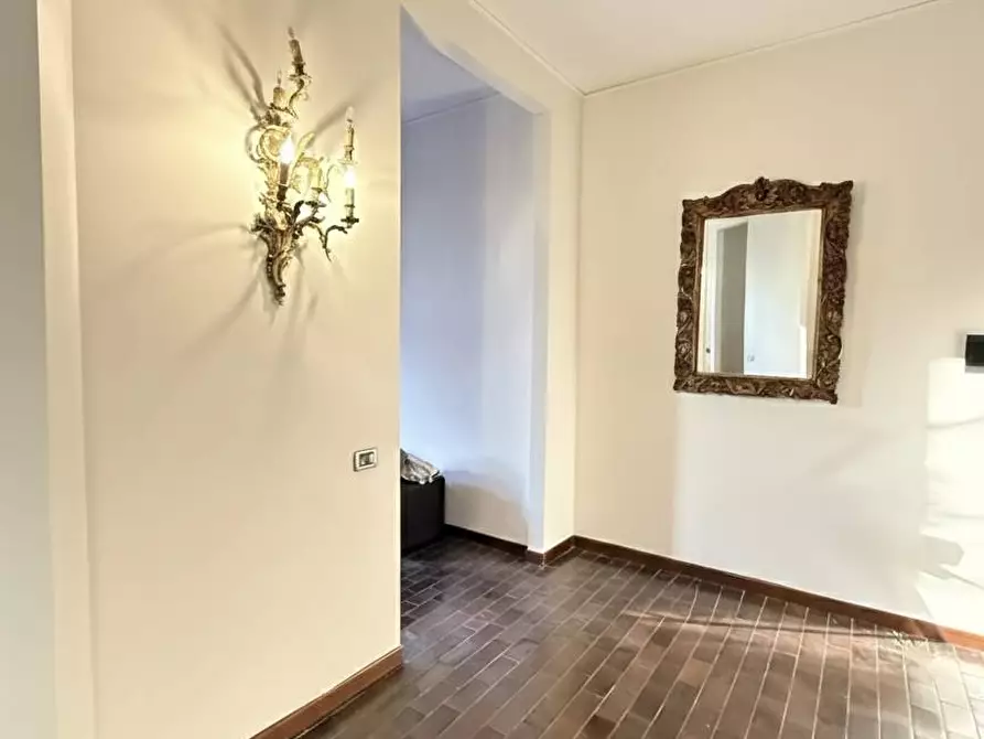 Immagine 7 di Appartamento in vendita  a Mantova