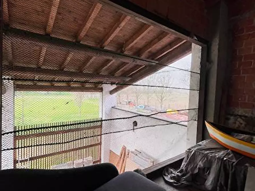 Immagine 7 di Locale commerciale in vendita  a Goito