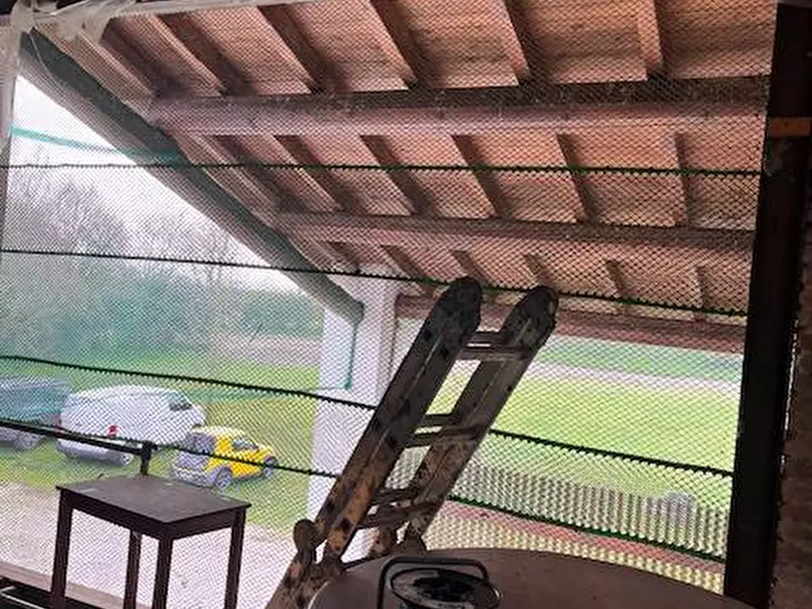 Immagine 12 di Locale commerciale in vendita  a Goito