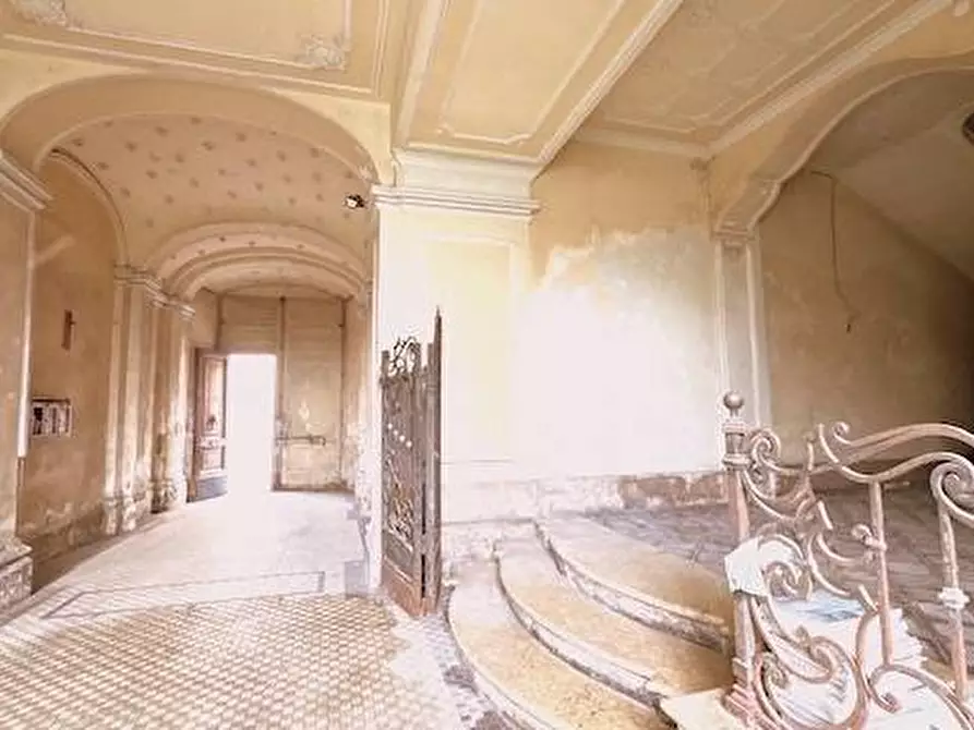 Immagine 7 di Casa indipendente in vendita  a Mantova