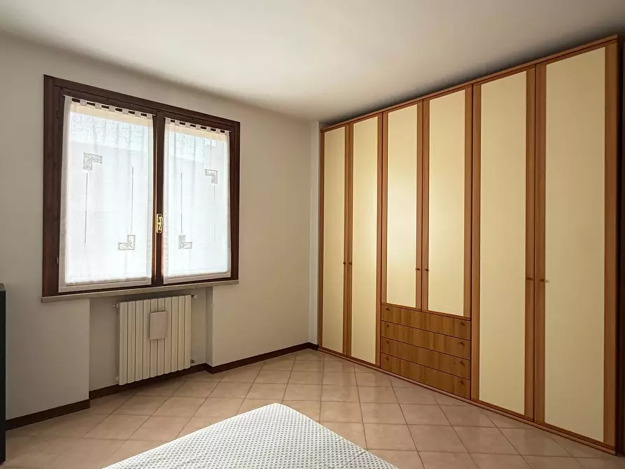 Immagine 10 di Casa semindipendente in vendita  a Porto Mantovano