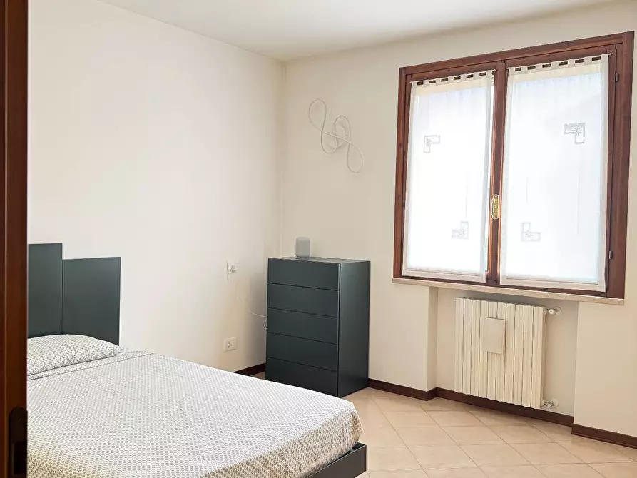 Immagine 11 di Casa semindipendente in vendita  a Porto Mantovano