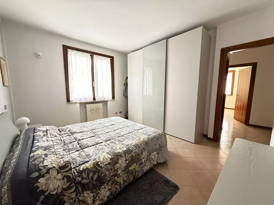 Immagine 13 di Casa semindipendente in vendita  a Porto Mantovano